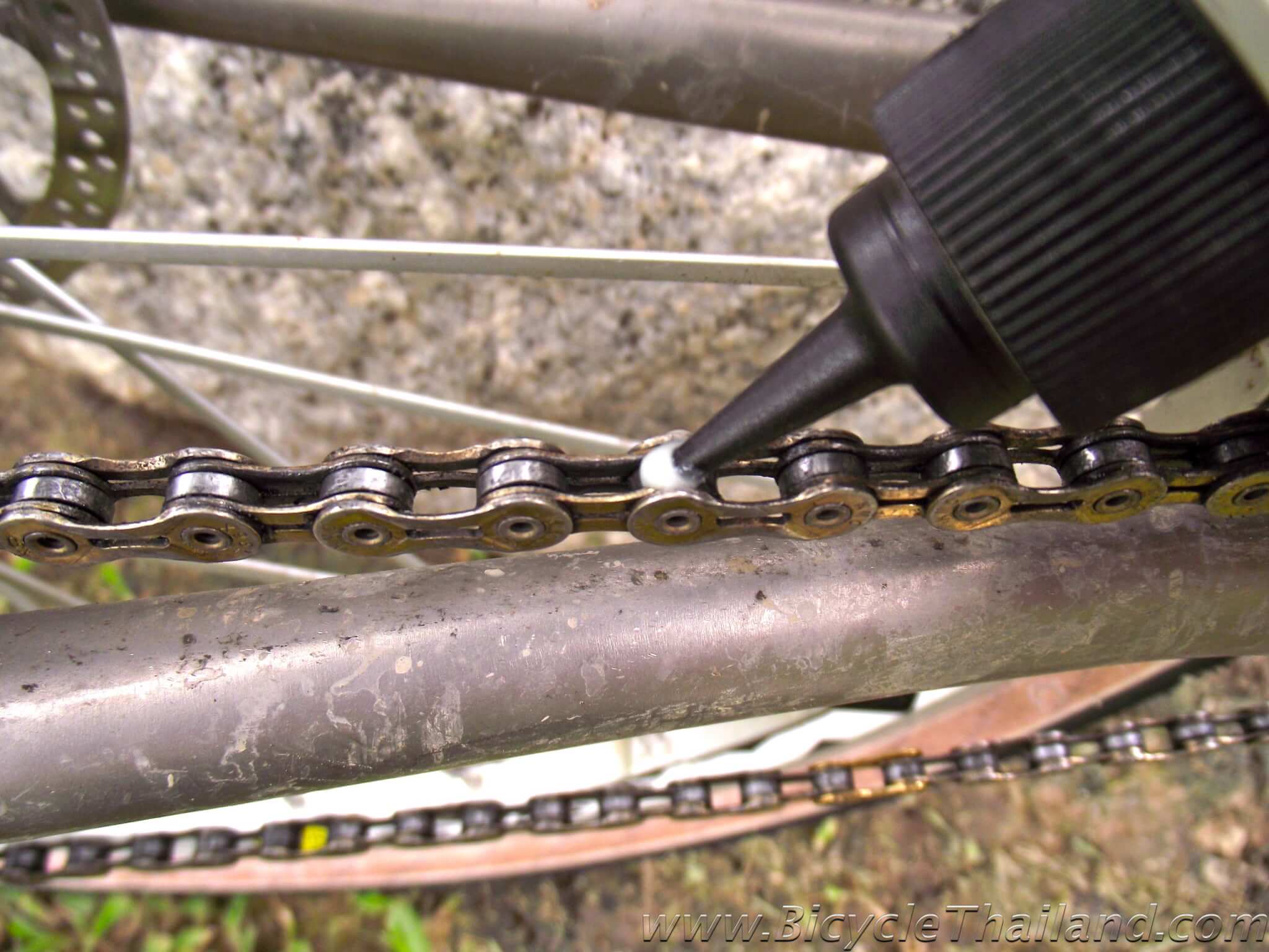 Fixing a Broken Bicycle Chain - Broken Chain 9wtmk