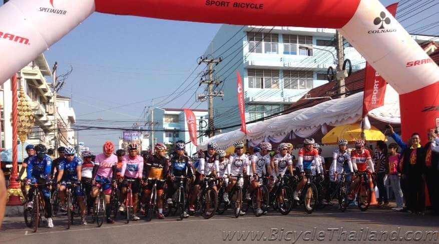 Start line Hua Hin Cycling Classic 2013