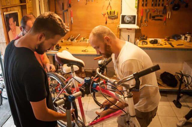 community bike shops